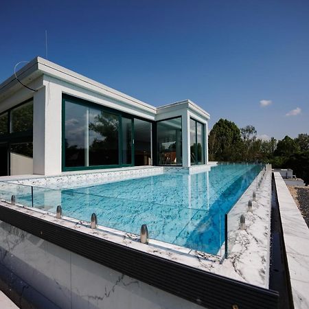 White&Blue Apartman Siofok Bagian luar foto