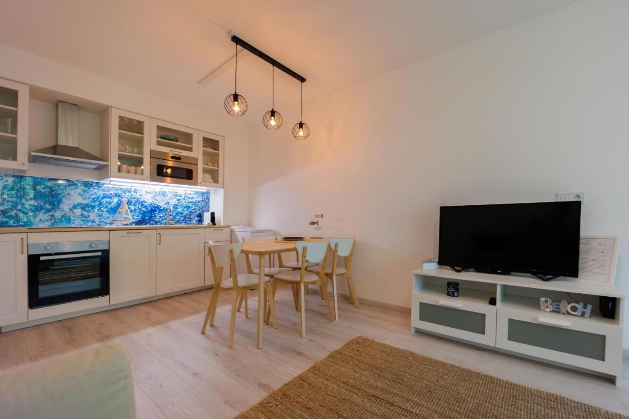White&Blue Apartman Siofok Bagian luar foto