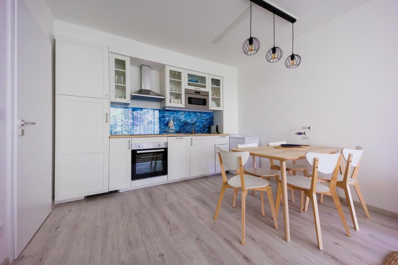White&Blue Apartman Siofok Bagian luar foto
