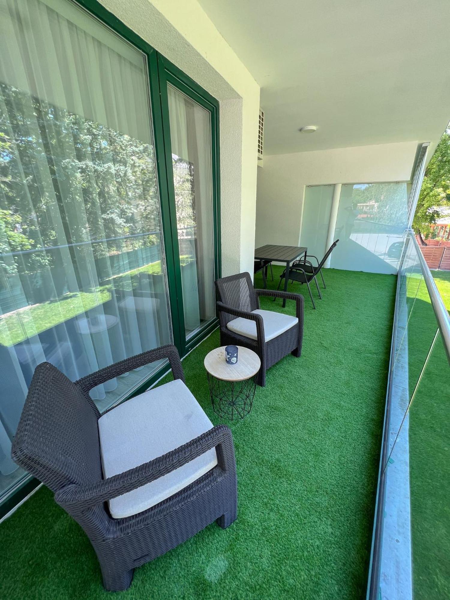 White&Blue Apartman Siofok Bagian luar foto