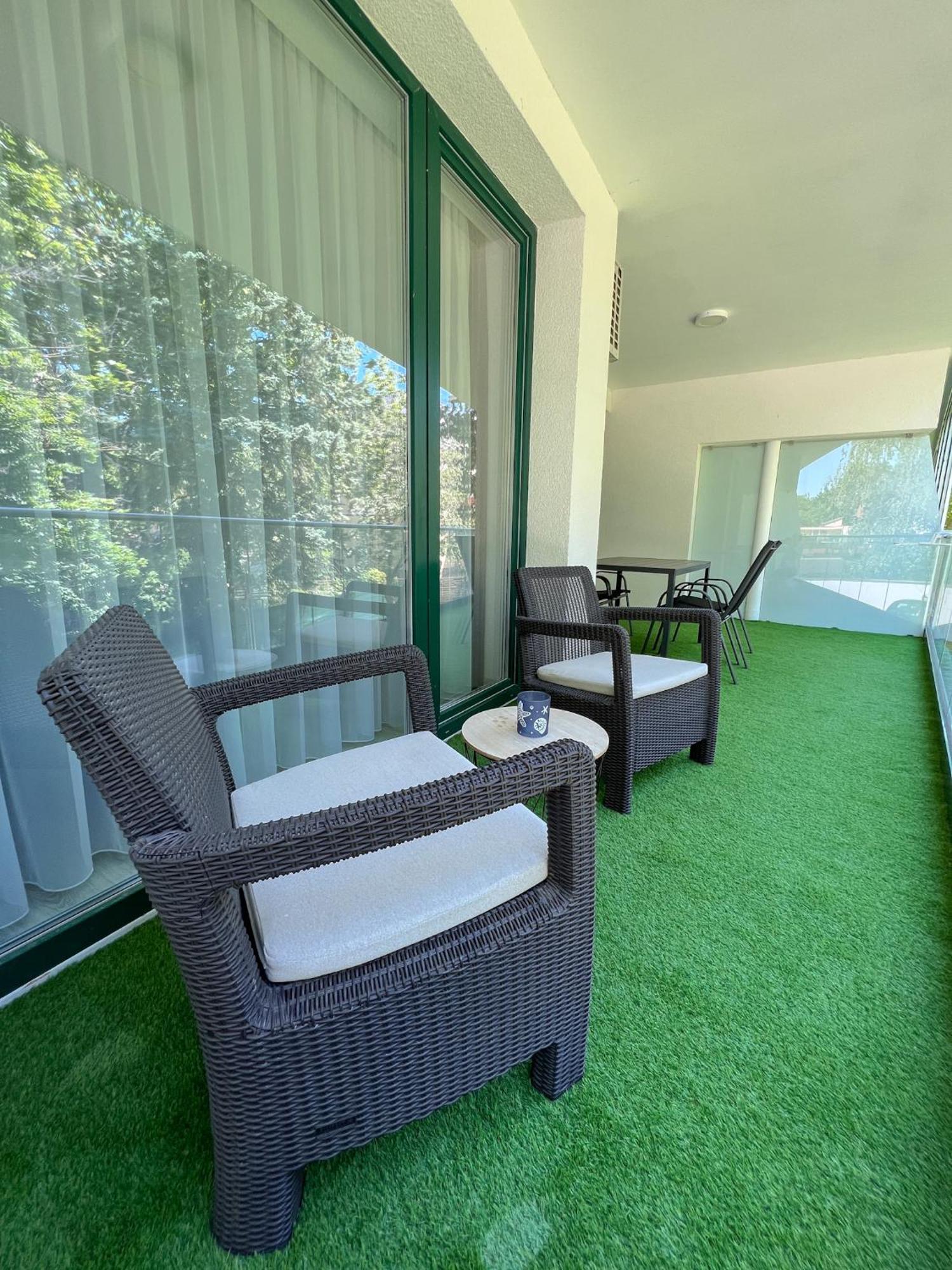 White&Blue Apartman Siofok Bagian luar foto